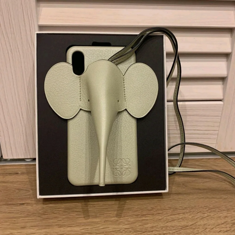 Loewe🔥 Elephant Leather iPhone Xsmax Case Women Limited Grey
